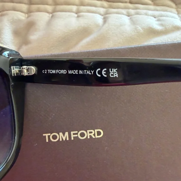 TOM FORD TF0944 CHANTALLE 01G Black Women's Sunglasses - Picture 5 of 8